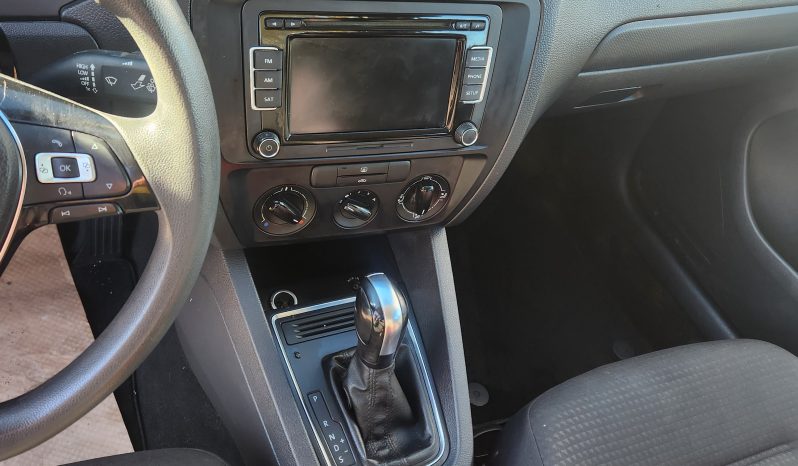 
								2015 Volkswagen Jetta full									