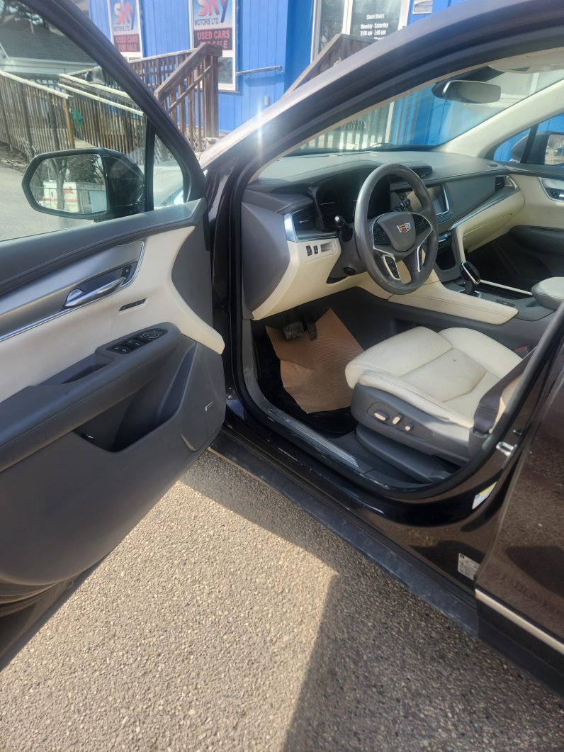 
								2017 CADILLAC XT5 LUXURY FWD full									