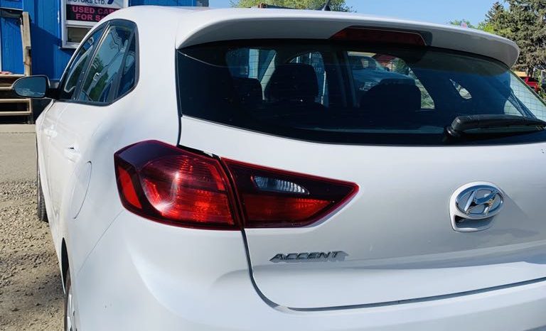 
								2020 HYUNDAI ACCENT SE full									