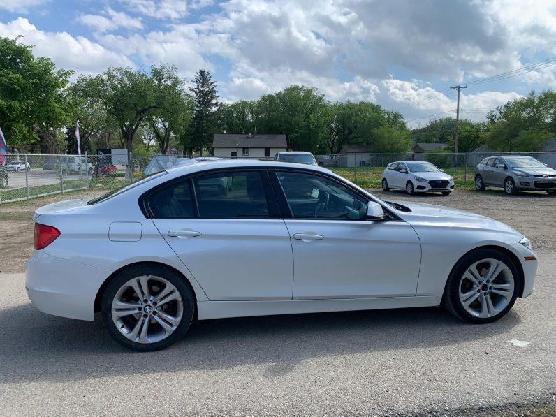 
								2014 BMW 328I xDRIVE full									
