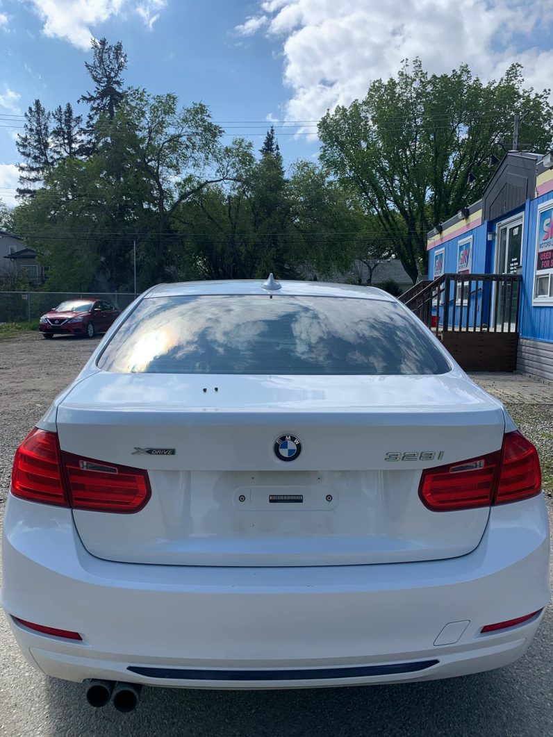 
								2014 BMW 328I xDRIVE full									