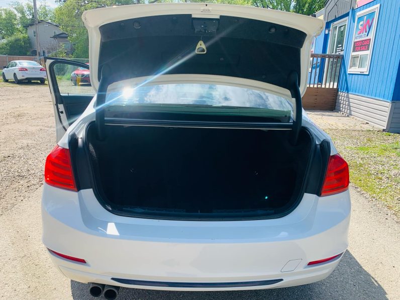 
								2014 BMW 328I xDRIVE full									