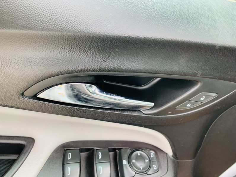 
								2019 CHEVROLET EQUINOX LS full									