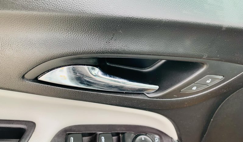 
								2019 CHEVROLET EQUINOX LS full									