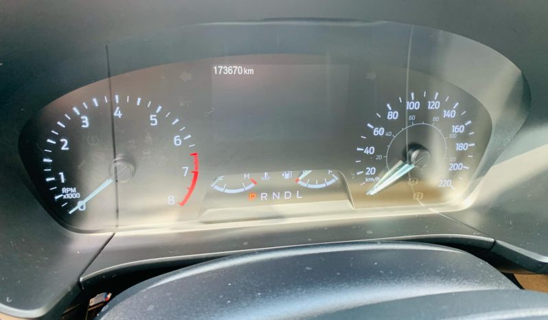 
								2020 Ford Escape SE full									