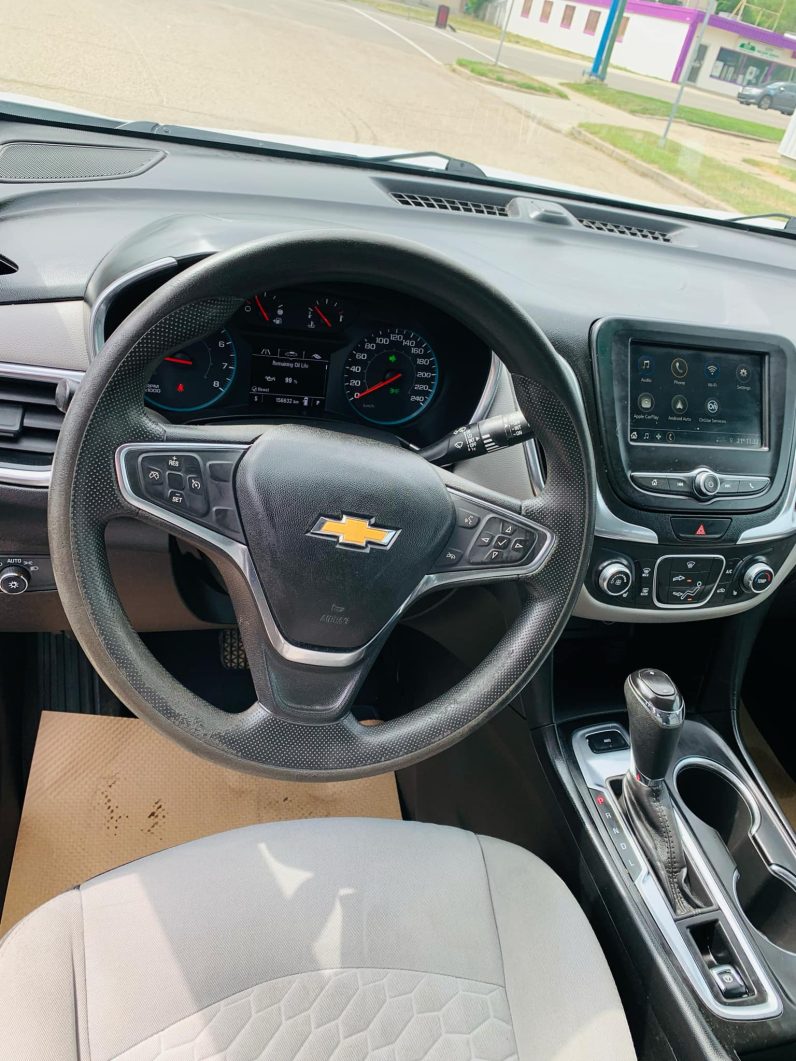 
								2019 CHEVROLET EQUINOX LS full									