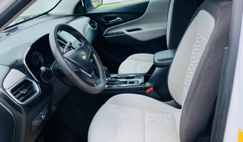 
								2019 CHEVROLET EQUINOX LS full									