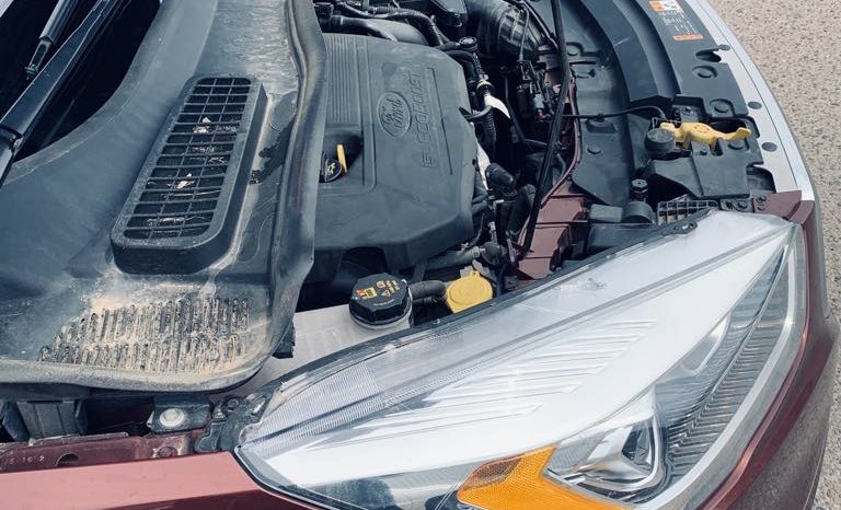 
								2018 FORD ESCAPE SEL full									