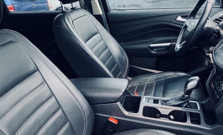 
								2018 FORD ESCAPE SEL full									