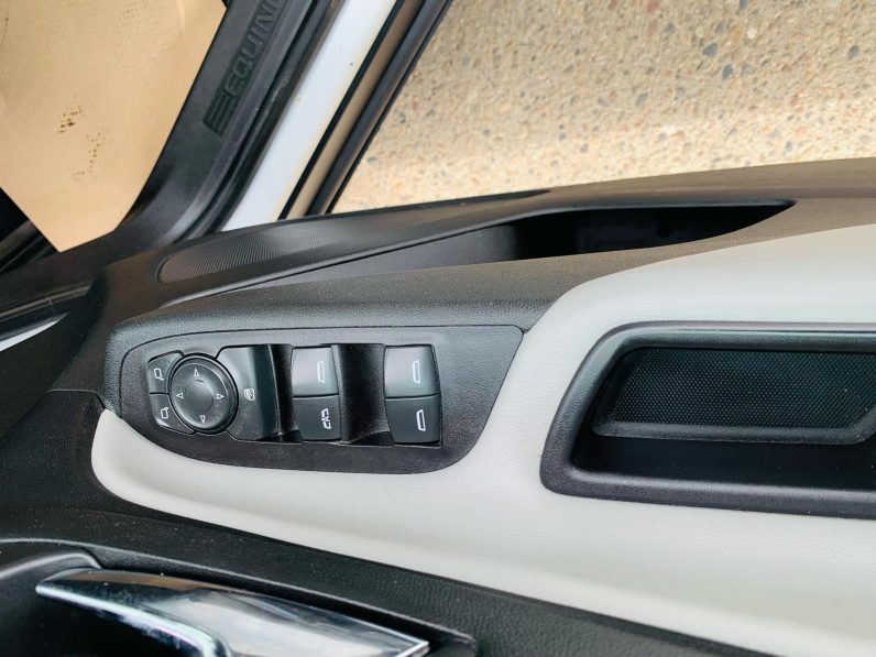 
								2019 CHEVROLET EQUINOX LS full									