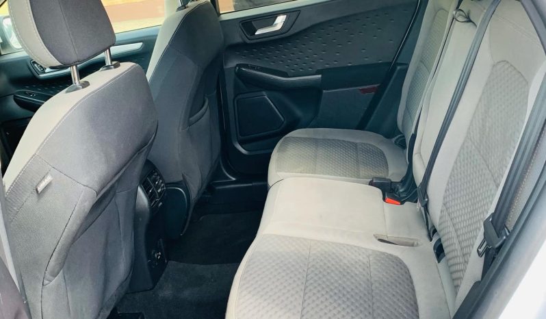 
								2020 Ford Escape SE full									