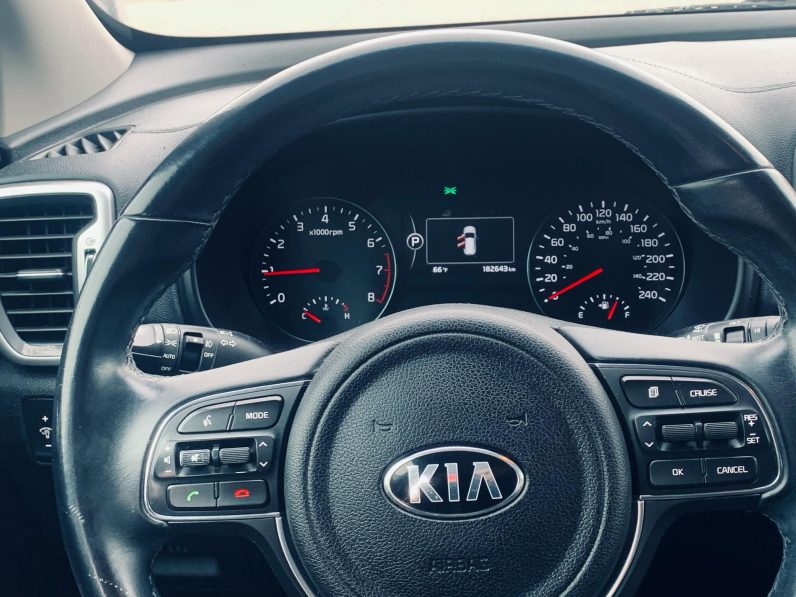 
								2017 KIA SPORTAGE EX full									