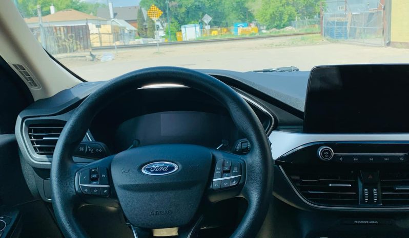 
								2020 Ford Escape SE full									
