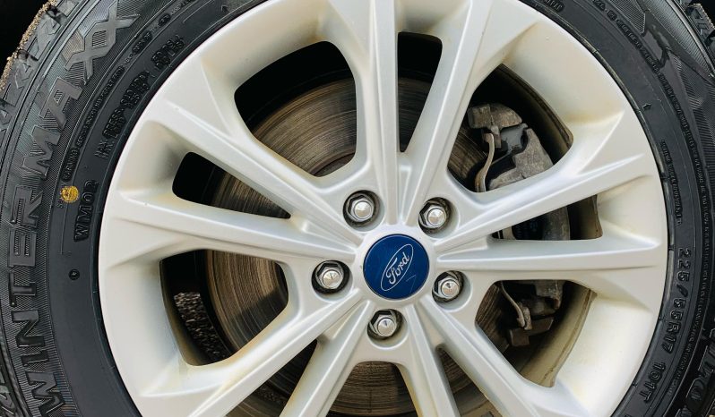 
								2017 FORD ESCAPE SE full									