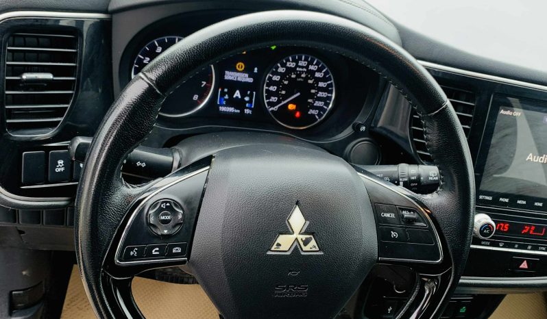 
								2020 MITSUBISHI OUTLANDER ES full									