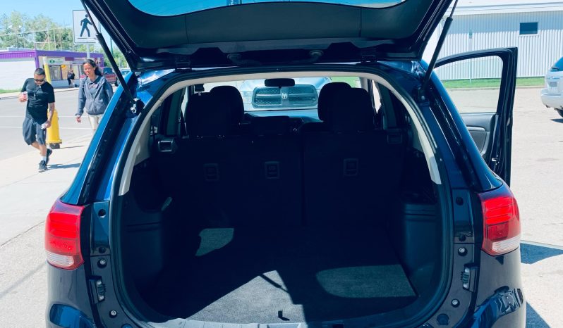 
								2016 MITSUBISHI OUTLANDER ES full									