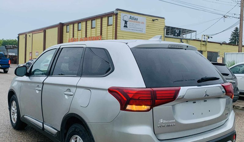 
								2020 MITSUBISHI OUTLANDER ES full									