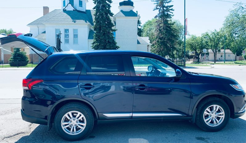 
								2016 MITSUBISHI OUTLANDER ES full									