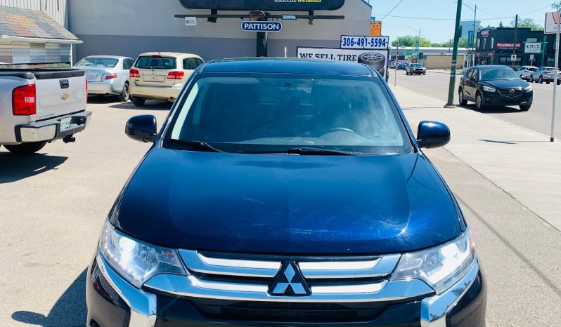 
								2016 MITSUBISHI OUTLANDER ES full									