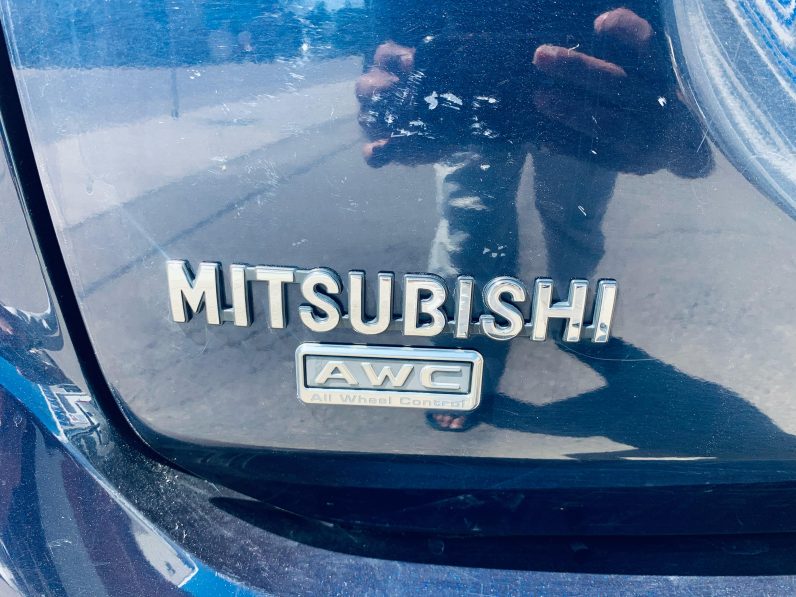 
								2016 MITSUBISHI OUTLANDER ES full									