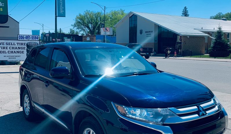 
								2016 MITSUBISHI OUTLANDER ES full									