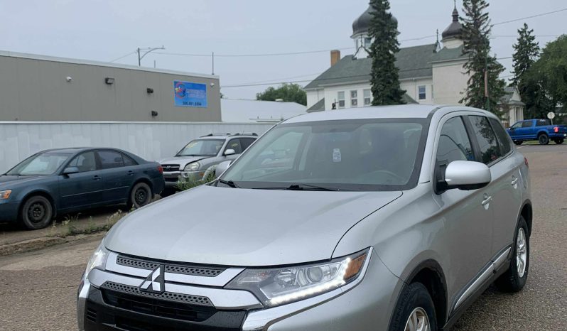 
								2020 MITSUBISHI OUTLANDER ES full									