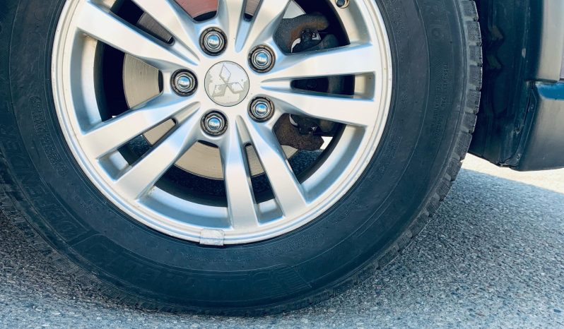 
								2016 MITSUBISHI OUTLANDER ES full									