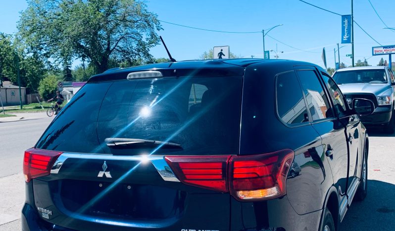 
								2016 MITSUBISHI OUTLANDER ES full									