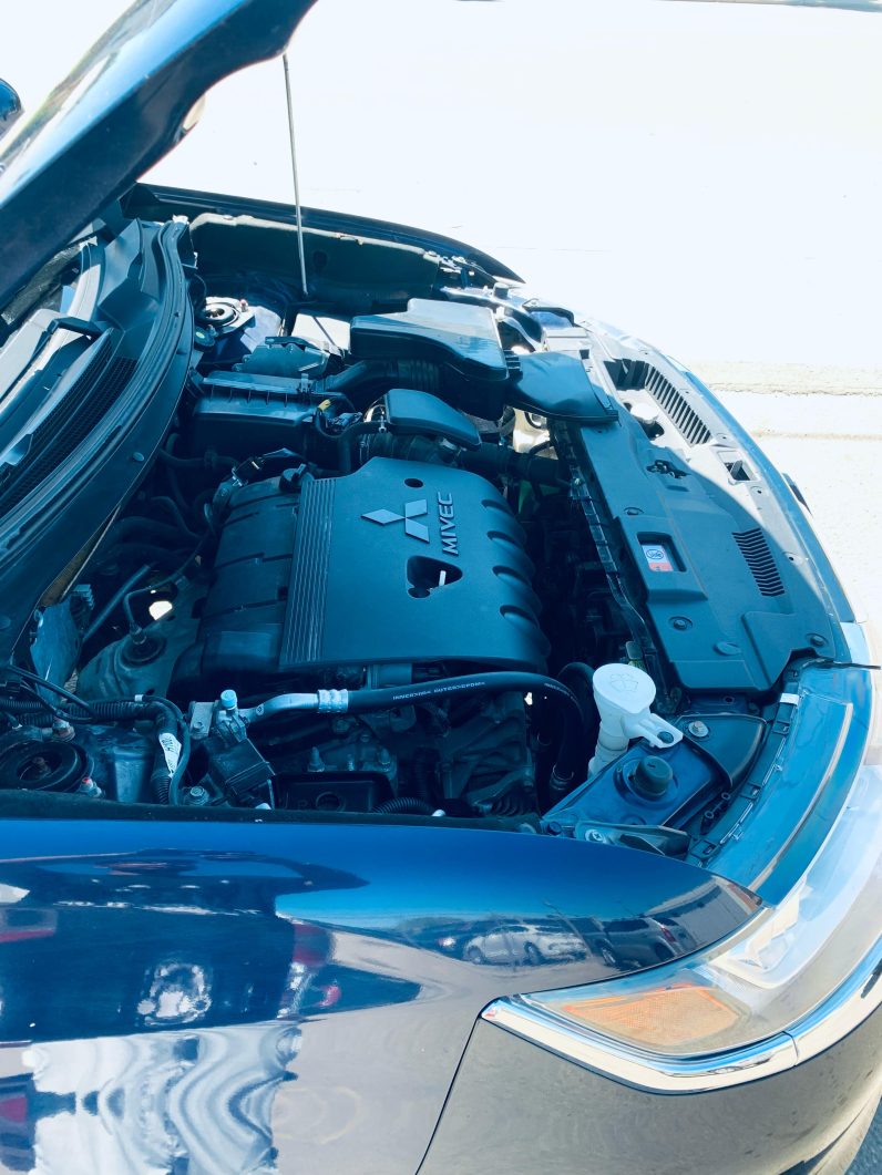 
								2016 MITSUBISHI OUTLANDER ES full									