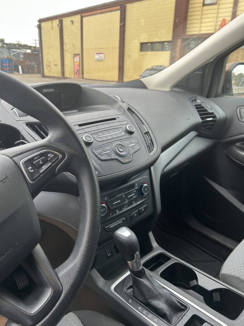 
								2017 Ford Escape full									