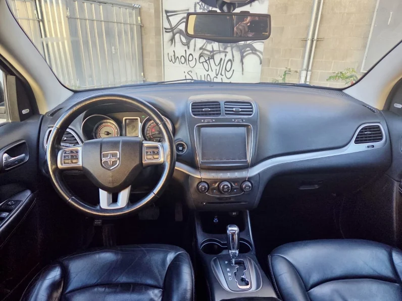 
								2017 Dodge Journey Crossroad full									