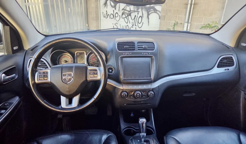 
								2017 Dodge Journey Crossroad full									