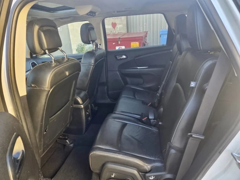 
								2017 Dodge Journey Crossroad full									