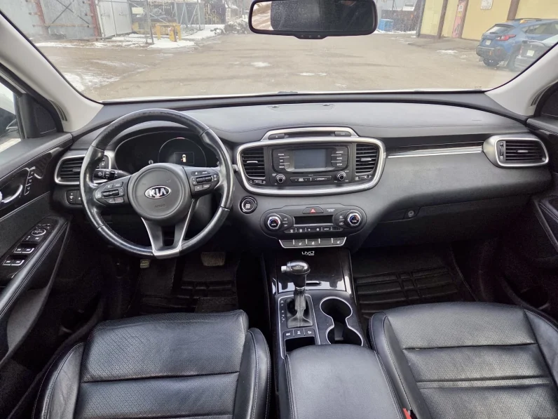 
								2016 Kia Sorento full									