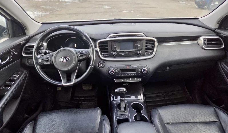
								2016 Kia Sorento full									