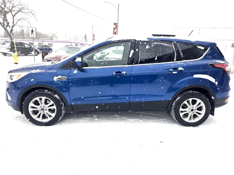 
								2018 FORD ESCAPE SEL full									