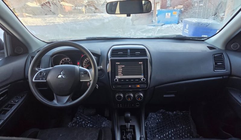 
								2021 Mitsubishi RVR full									