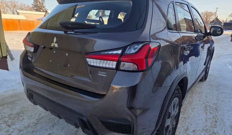 
								2021 Mitsubishi RVR full									