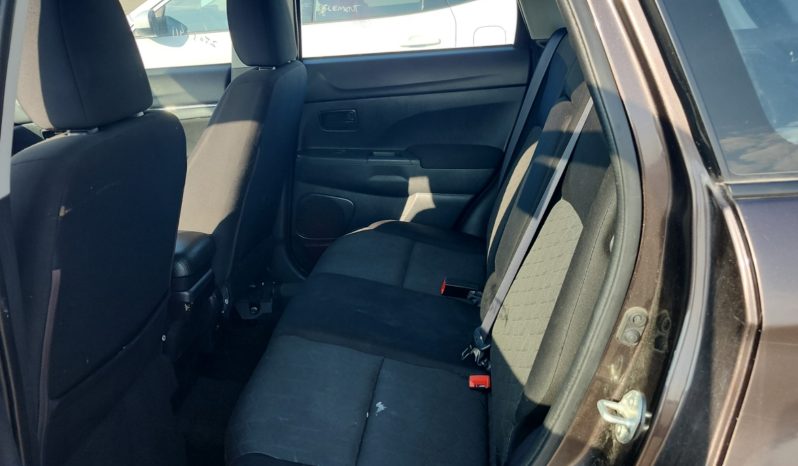 
								2021 Mitsubishi RVR full									