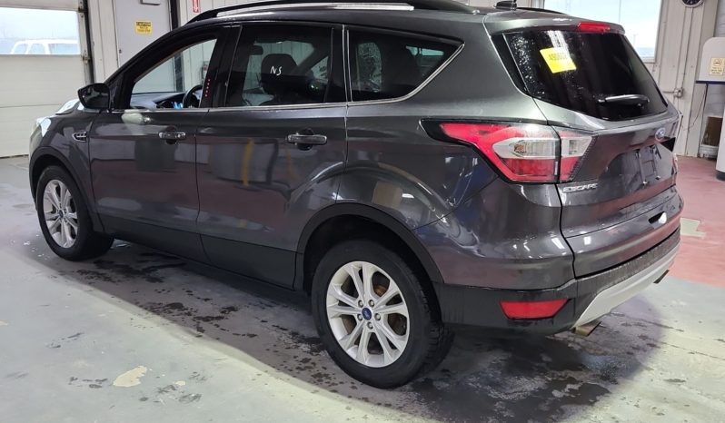 
								2017 Ford Escape SE full									