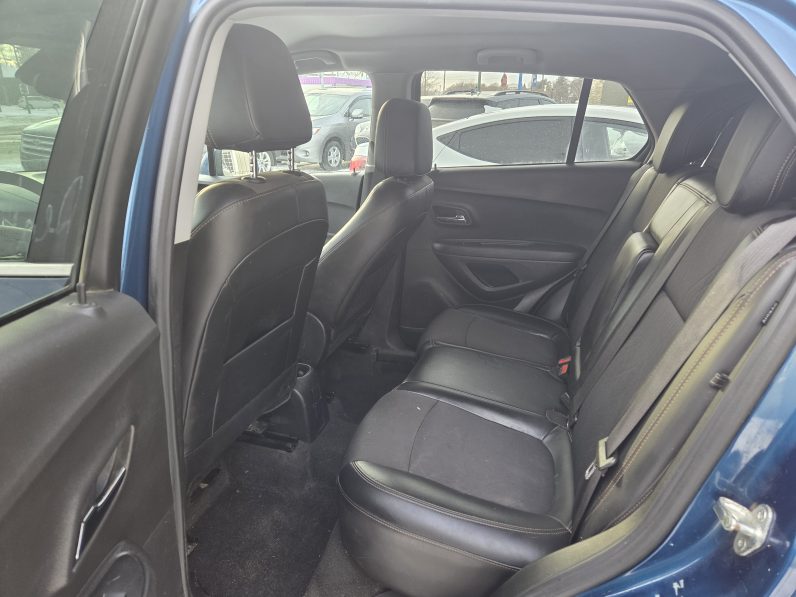
								2020 Chevrolet Trax 1LT full									