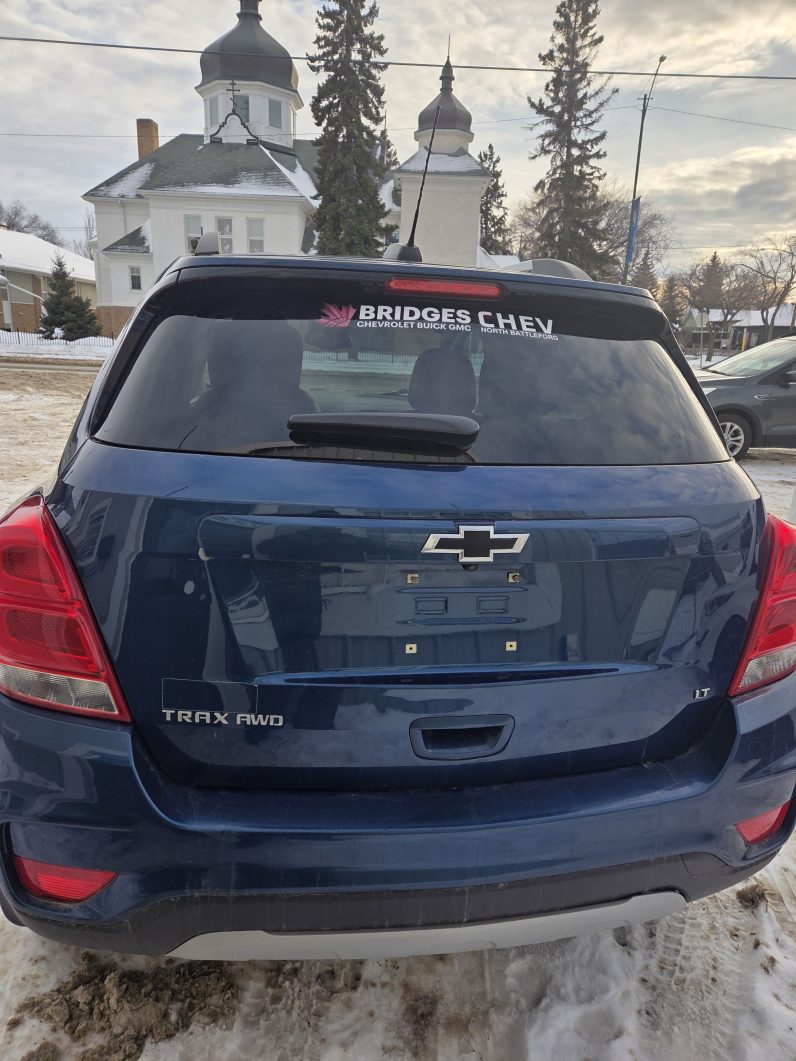 
								2020 Chevrolet Trax 1LT full									