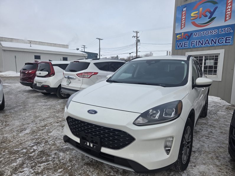 
								2021  FORD ESCAPE SEL full									