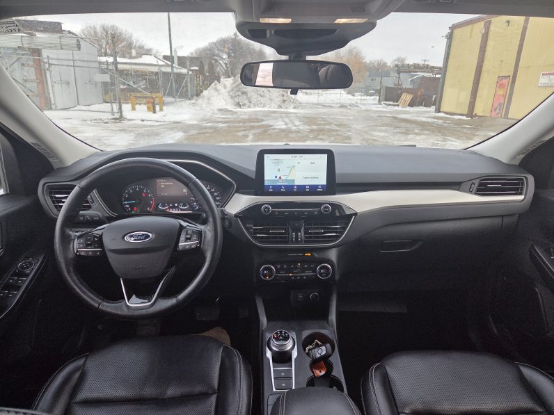 
								2021  FORD ESCAPE SEL full									