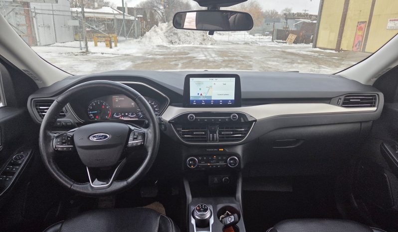 
								2021  FORD ESCAPE SEL full									