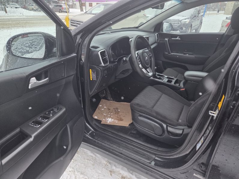 
								2020 KIA SPORTAGE LX full									