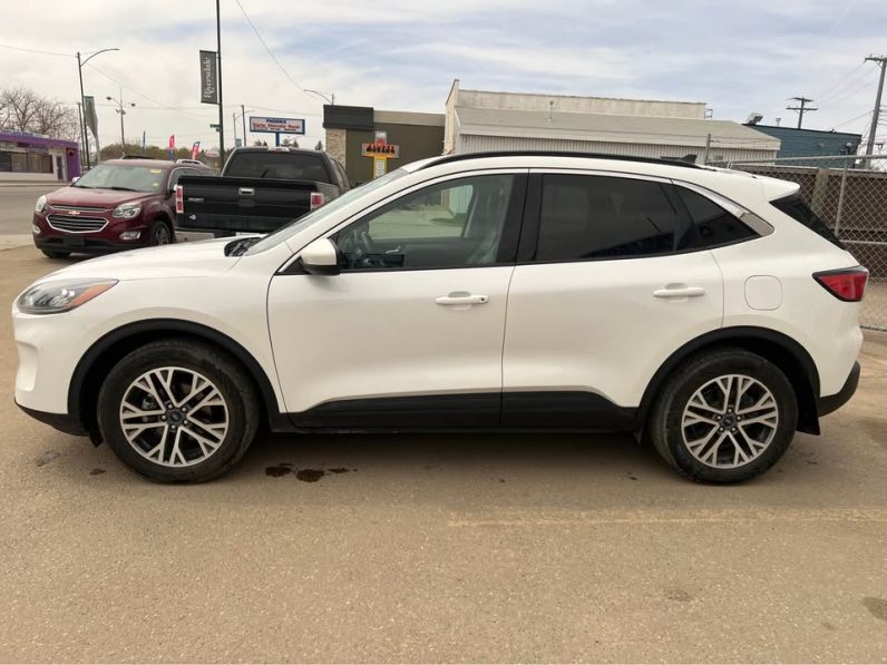 
								2021  FORD ESCAPE SEL full									