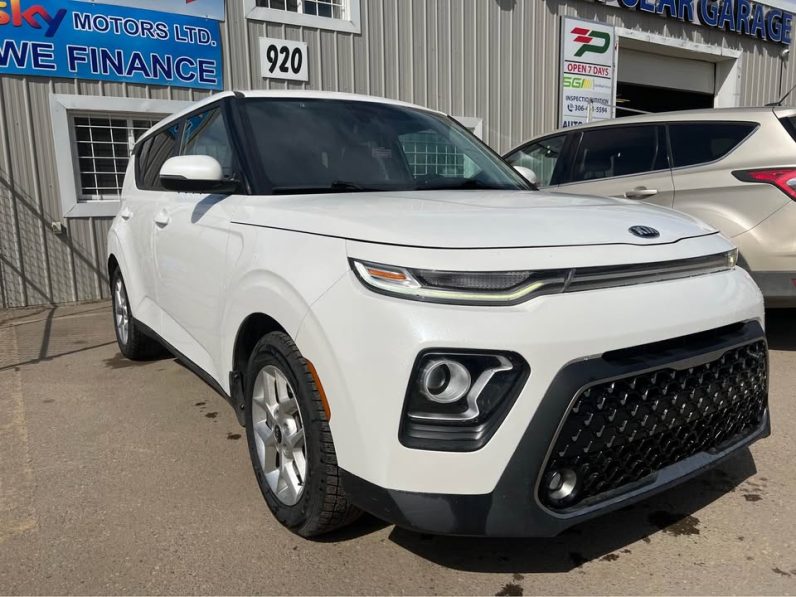 
								2021 KIA SOUL EX full									