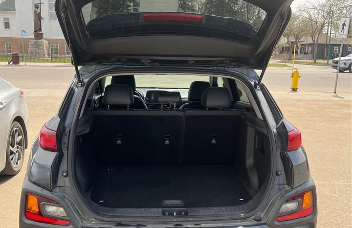 
								2020 HYUNDAI KONA SEL PLUS full									