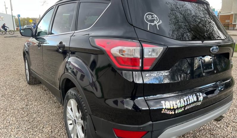
								2017 Ford Escape SE full									
